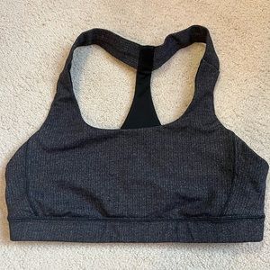 Lululemon sports bra